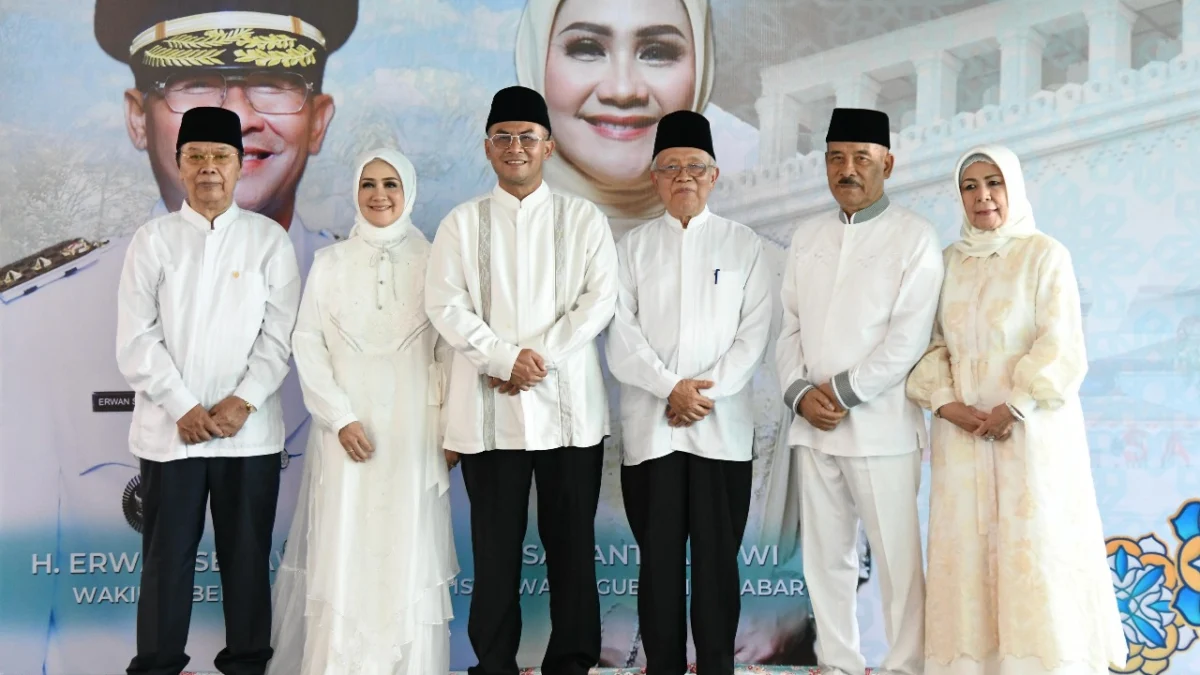 Wakil Gubernur (Wagub) Jawa Barat Erwan Setiawan menghadiri Acara Silaturahmi dan Doa Bersama Wakil Gubernur Jawa Barat di Rumah Dinas Wakil Gubernur, Kota Bandung, Jum'at (21/2/2025)