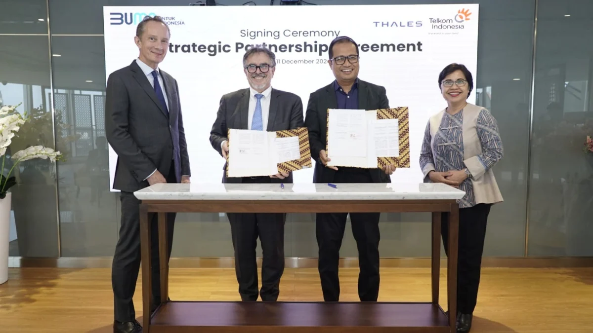 Penandatanganan kerjasama Kemitraan Strategis antara Telom dengan Thales.