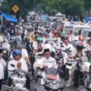 Ribuan warga Kota Banjar tumpah di jalanan saat mengikui pawai Tarhib jelang Ramadan 1446 hijriah, Rabu 26 Februari 2025. (Cecep Herdi/Jabar Ekspres)