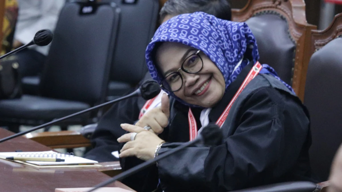 Kuasa Hukum Pemohon hadir pada persidangan Pengucapan Putusan Perkara Nomor 132/PHPU.BUP-XXIII/2025 Perselisihan Hasil Pemilihan Umum Bupati Kabupaten Tasikmalaya, Senin (24/2/2025) di Ruang Sidang Pleno MK. (Foto: Humas MKRI)