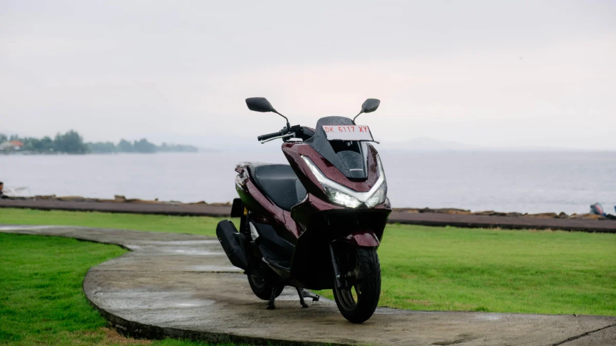 Terbaru dari Honda PCX160, Tetap Terkoneksi dan Bebas Ribet dengan Honda RoadSync