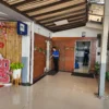 Salah satu zona di Stasiuan Bandung yang menyediakan fasilitas lengkap.
