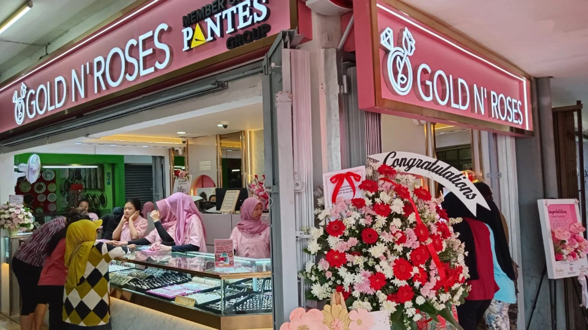 Gold N' Roses Cabang ke-22 Resmi Grand Opening di Plaza Dewi Sartika, Pasar Anyar, Kota Bogor Gold N' Roses di Bogor/Foto: Istimewa