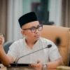Anggota Komisi V DPRD Jabar dari Fraksi PKB, Maulana Yusuf Erwinsyah kawal isu pembebasan ijazah yang masih banyak tersimpan di sekolah akibat tunggakan orangtua siswa lulusa yang belum tuntas.