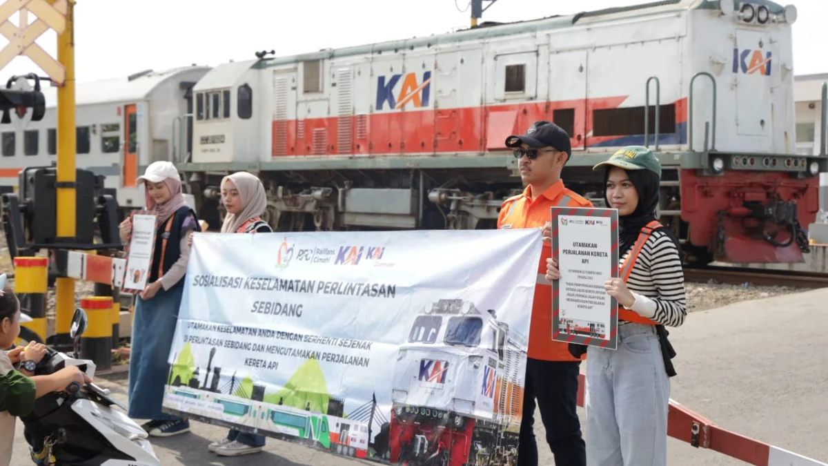 KAI Daop 2 Ingatkan Masyarakat untuk Tidak Beraktivitas di Jalur Rel Kereta: Berbahaya, Nyawa Taruhannya