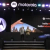 Sisi kiri Bagus Prasetyo, Country Head Motorola Indonesia, sisi kanan Ir. Sopar Halomoan Sirait, M.Si. - Sekretaris Direktorat Jenderal ILMATE
