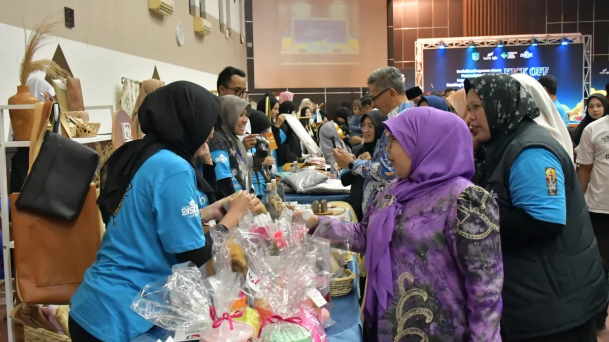 Bazar UMKM Bakal Hadir di Kota Banjar, Catat Waktunya! Pameran UMKM pernah digelar pada tahun 2024 lalu di Kota Banjar. Tahun ini, bazar UMKM akan dilaksanakan selama tiga hari di Gedung BCH Kota Banjar Jawa Barat. (Foto: Cecep Herdi/Jabar Ekspres)