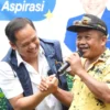 Ketua Fraksi NasDem DPRD Kota Bogor, Benninu Argoebie saat menyerap aspirasi warga Kelurahan Cimahpar, Bogor Utara, Rabu (26/2). (Yudha Prananda / Jabar Ekspres)