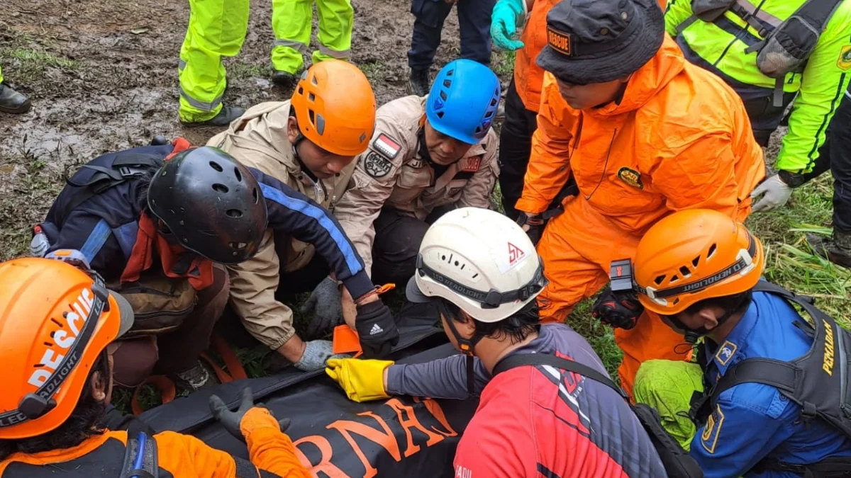 Mahasiswa UHAMKA Mohamad Rohadi, 21 tahun yang dinyatakan hilang di Gunung Joglo Kabupaten Bogor telah ditemukan dalam keadaan tidak bernyawa.