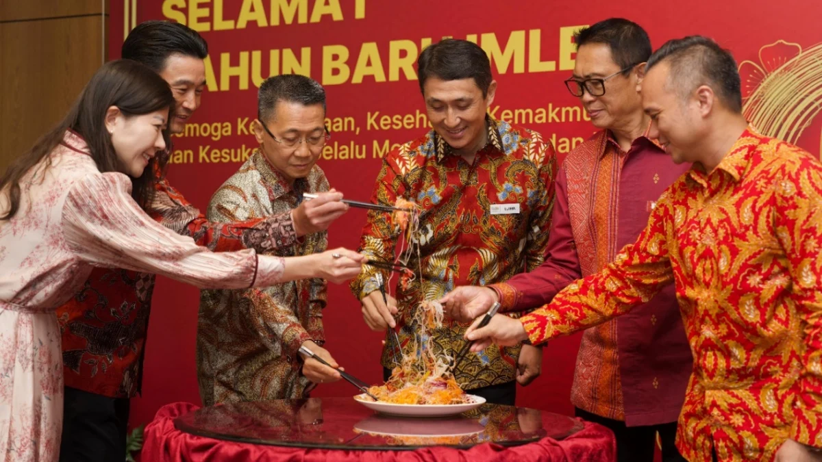Perkuat Relasi dan Apresiasi dengan Nasabah, Danamon Gelar Chinese New Year Dinner 2025 Jajaran Direksi dan Senior Manajemen PT Bank Danamon Indonesia Tbk Menghadiri Acara Chinese New Year Dinner yang diselenggarakan di Hotel Mandarin Oriental, Jakarta pada Kamis 6 Februari 2025.