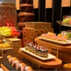 Dalam rangka menyambut bulan suci Ramadhan, ibis Bandung Pasteur dengan bangga meluncurkan paket iftar spesial bertema “Colorful Ramadhan”. Menawarkan pengalaman berbuka puasa yang kaya rasa dan beragam pilihan menu, paket iftar ini hadir dengan harga menarik yang dapat dinikmati oleh seluruh tamu. Paket iftar “Colorful Ramadhan” menawarkan lebih dari 77 pilihan menu yang menggugah selera, mencakup sajian dari berbagai budaya, mulai dari menu Asia, Western, hingga menu tradisional yang telah dimodernisasi. Setiap hari, para tamu dapat menikmati hidangan baru dalam tujuh siklus yang berbeda, memastikan bahwa setiap iftar adalah pengalaman yang unik dan penuh warna. Untuk memberikan penawaran yang lebih menarik, ibis Bandung Pasteur menawarkan harga early bird sebesar IDR 117.777/net/pax untuk pemesanan yang dilakukan pada periode 4 hingga 28 Februari 2025. Setelah periode early bird, harga normal akan berlaku yaitu IDR 147.777/net/pax. Tidak hanya itu, sebagai promo spesial Ramadhan, ibis Bandung Pasteur juga menghadirkan Buy 10, Get 1 Free yang memungkinkan tamu untuk menikmati paket ini dengan lebih hemat. “Kami ingin memberikan pengalaman Ramadhan yang istimewa dan penuh kebersamaan melalui berbagai pilihan menu yang dapat dinikmati bersama keluarga, teman, dan kolega. Tema Colorful Ramadhan kami harap dapat menghadirkan keberagaman rasa yang menggugah selera, serta semangat kebersamaan di setiap momen berbuka puasa,” menurut Ika Florentina, General Manager ibis Bandung Pasteur Nadia Belaska, Assistant Marcom Manager ibis Bandung Pasteur, juga menambahkan, “Ramadhan adalah waktu yang sangat istimewa bagi kami, dan kami ingin memastikan bahwa tamu kami merasakan kenyamanan dan kehangatan dalam setiap hidangan yang kami sajikan. Tema Colorful Ramadhan ini juga menggambarkan semangat kebersamaan dan keberagaman yang menjadi inti dari perayaan Ramadhan. Dengan lebih dari 70 menu berbeda, kami berharap bisa memberikan pengalaman kuliner yang kaya dan memuaskan.” Selain itu, Ibis Bandung Pasteur juga menghadirkan Iftar at Room yang bisa dinikmati dengan harga IDR 749.988 untuk 5 orang. Sensasi berbuka puasa di kamar yang nyaman ini menawarkan kemudahan bagi tamu yang ingin merayakan momen berbuka puasa dengan lebih privat dan personal. Untuk sahur, hotel ini juga meluncurkan Sahur Package seharga IDR 74.988/net/pax, yang menawarkan berbagai pilihan menu lezat untuk menyempurnakan ibadah puasa selama bulan Ramadhan. Paket sahur ini dapat dinikmati dengan kenyamanan, baik di kamar maupun di area restoran. Paket Iftar Colorful Ramadhan ini dapat dipesan langsung melalui telepon di 022 8260 2020 untuk informasi lebih lanjut dan pemesanan. Jangan lewatkan kesempatan untuk merayakan Ramadhan dengan penuh warna bersama ibis Bandung Pasteur. Segera pesan dan nikmati pengalaman berbuka puasa yang tak terlupakan!