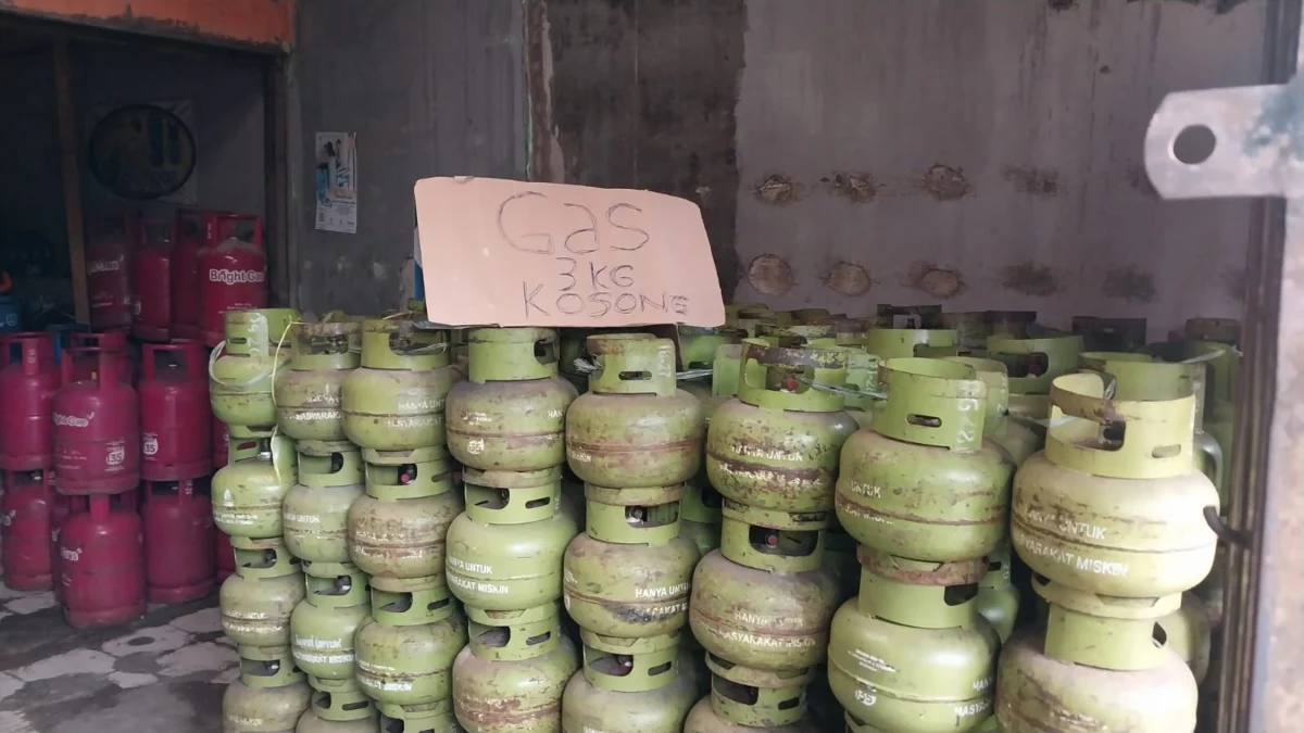 Kelangkaan Gas LPG 3 Kg di Bojong Gede, 200 Tabung Habis Dalam Satu Jam Ilustrasi kelangkaan Gas Elpiji 3 Kg/Istimewa