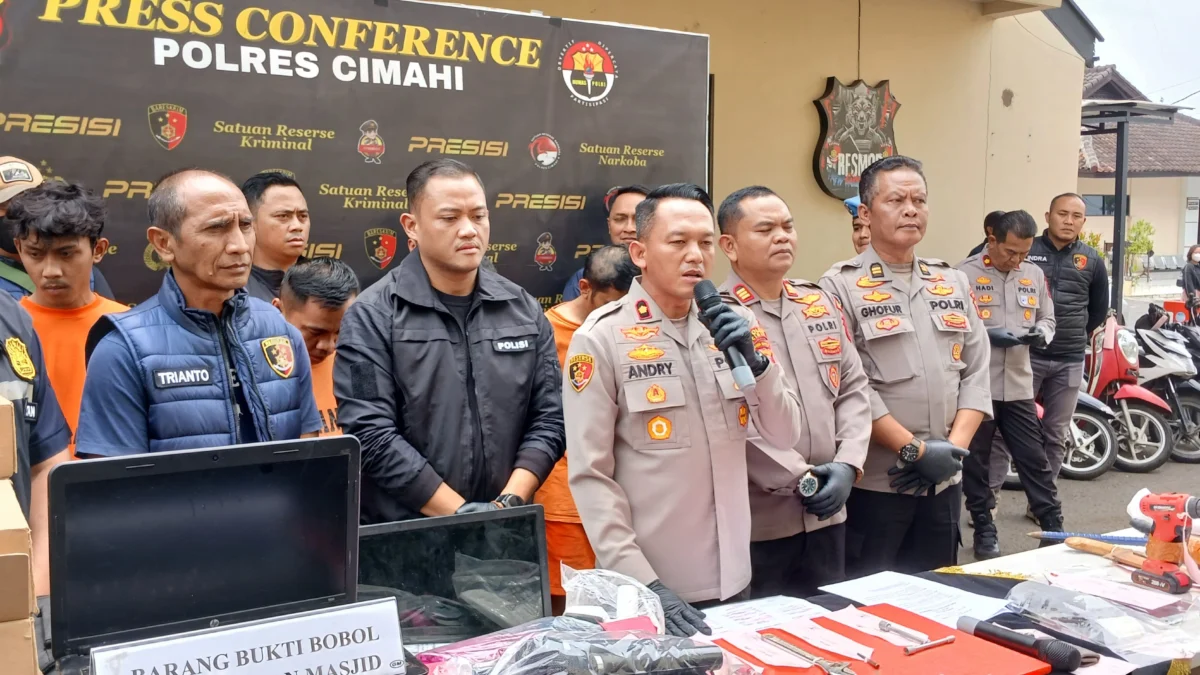 Polres Cimahi Berhasil Tangkap Pelaku Pembobolan Sebuah Minimarket dan Sekolah (Mong / Jabar Ekspres)