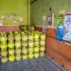 Ist. Antisipasi penimbunan gas elpiji 3kg, Polda Jabar terjunkan Tim Subdit untuk melakukan pengawasan. Dok. Jabar Ekspres .