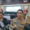 Dok. Kabid Humas Polda Jabar, Kombes Pol Jules Abraham Abast (kanan). Foto Sandi Nugraha/Jabar Ekspres/