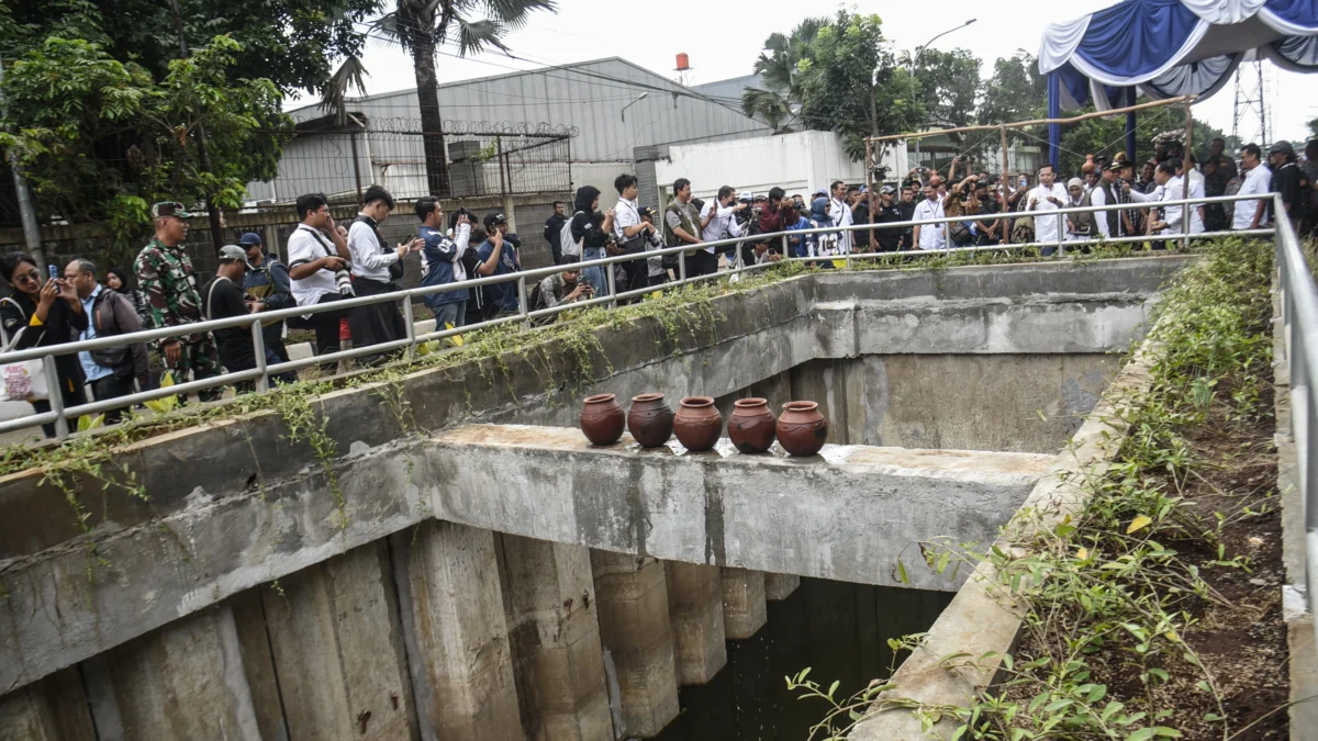 Peresmian kolam retensi Gedebage, Kota Bandung, Rabu (5/2). Foto: Dimas Rachmatsyah / Jabar Ekspres