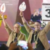 Hengky Kurniawan dan Ade Sudrajat usai menerima nomor urut di Pilkada Bandung Barat 2024. Dok Jabar Ekspres/wit
