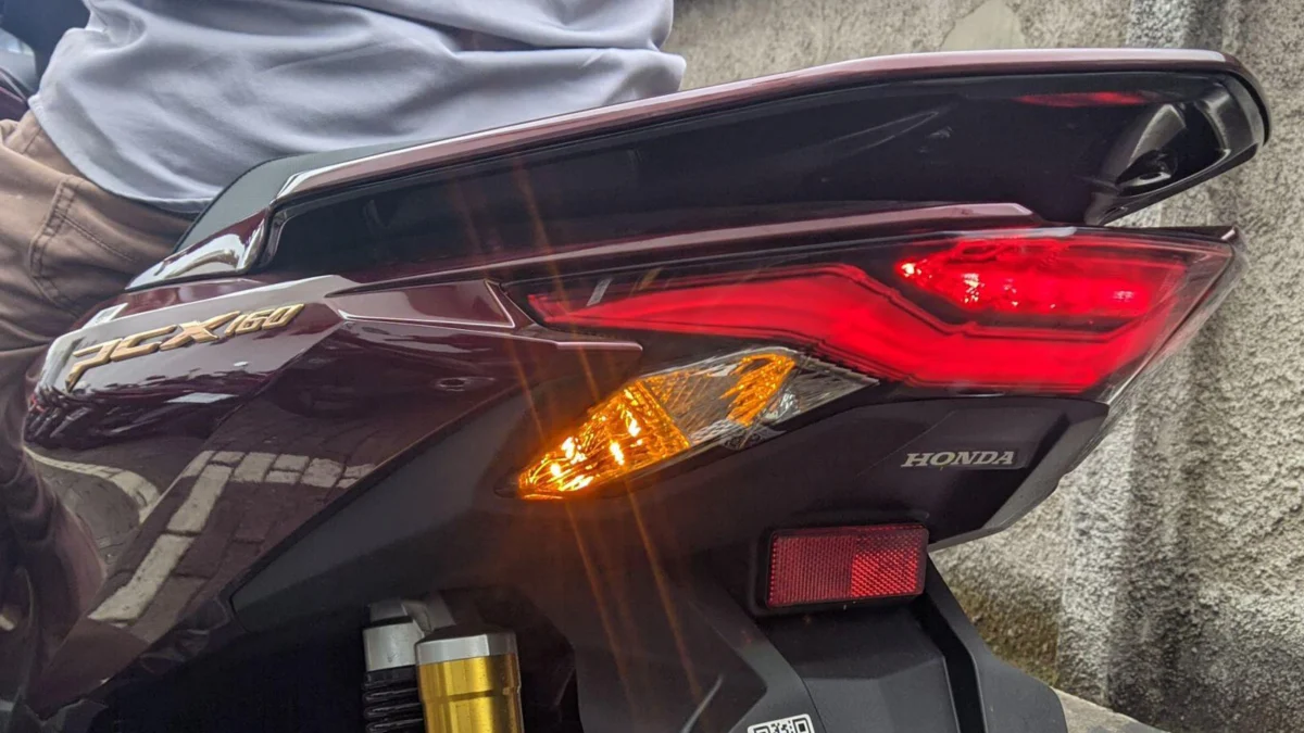Pentingnya Penggunaan Lampu Sein yang Benar untuk Keselamatan Berkendara