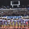 Dok. Ribuan bobotoh berikan dukungan kepada para pemain Persib Bandung jelang laga melawan Persija Jakarta di Stadion Gelora Bandung Lautan (GBLA), Kamis (13/2). Foto: Dimas Rachmatsyah / Jabar Ekspres.