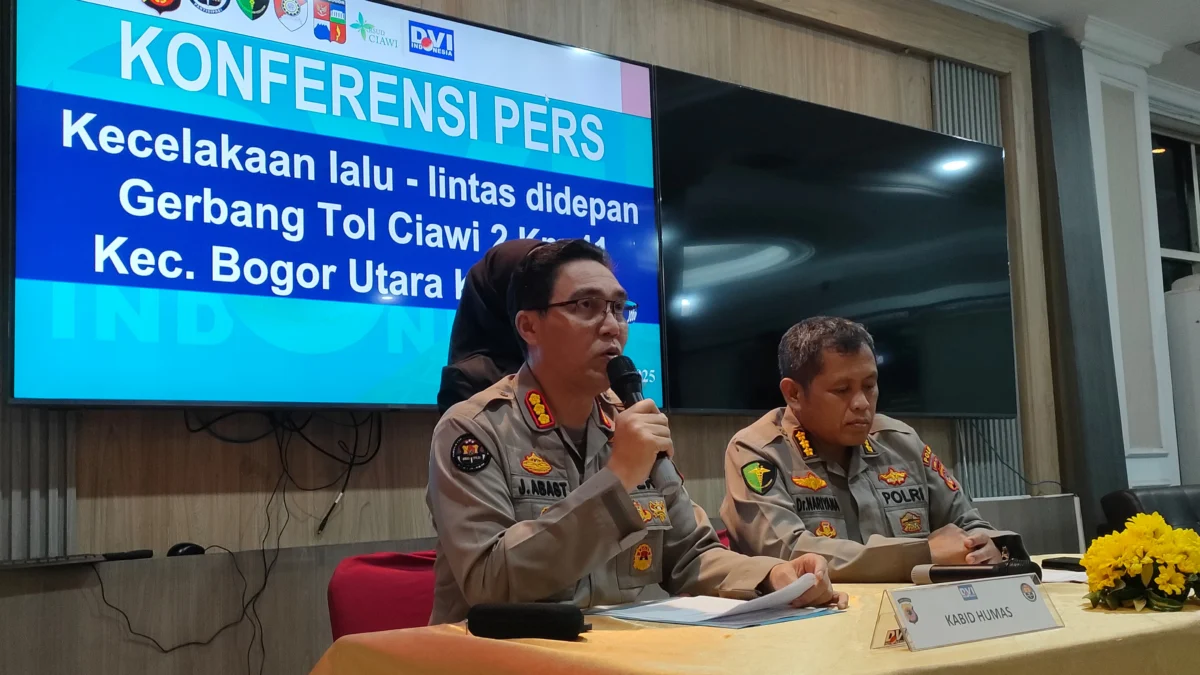 Dok. Konferensi Pers Polda Jabar terkait penanganan korban laka maut di GT Ciawi 2 Kota Bandung. Jum'at (14/2). Foto. Sandi Nugraha.