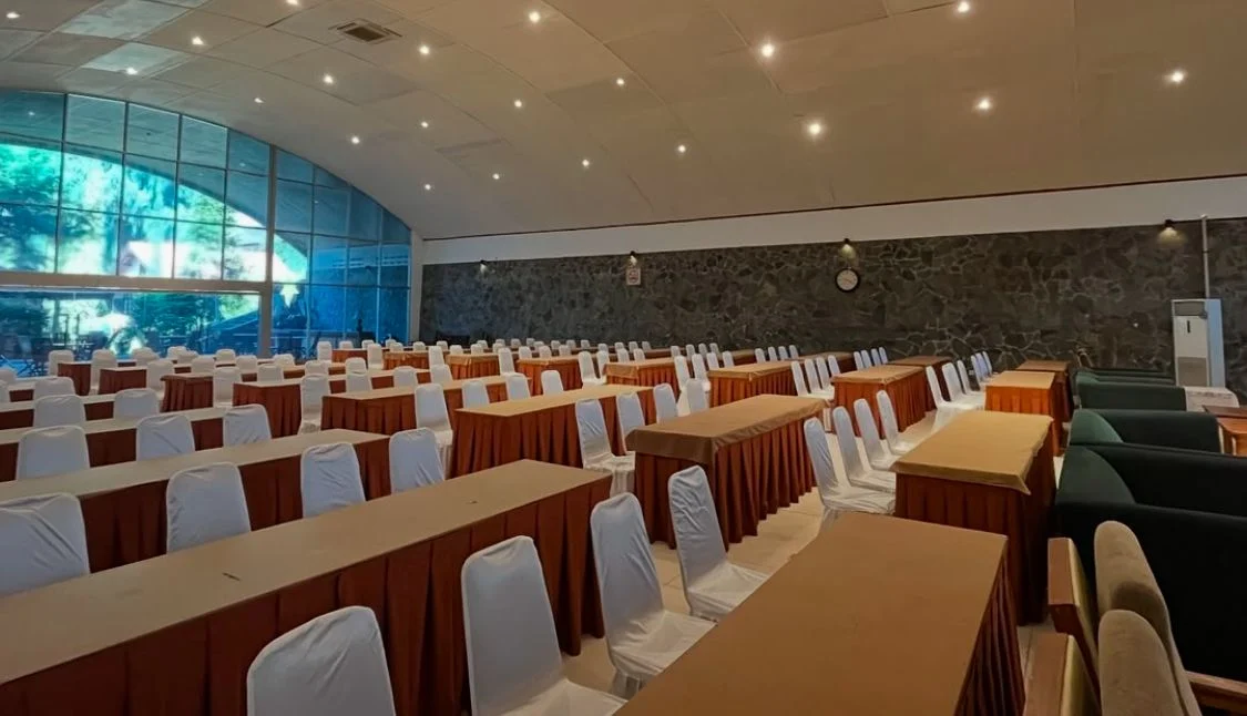 Ruang Meeting Haal Graha Pane di Hotel Panorama Lembang, Kabupaten Bandung Barat. (Dok instagram / grandpanoramalembang)