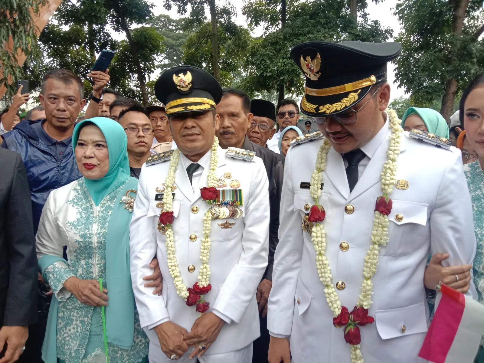 Ngatiyana-Adhitia Resmi Pimpin Cimahi, Fokus 100 Hari Tangani Sampah ...