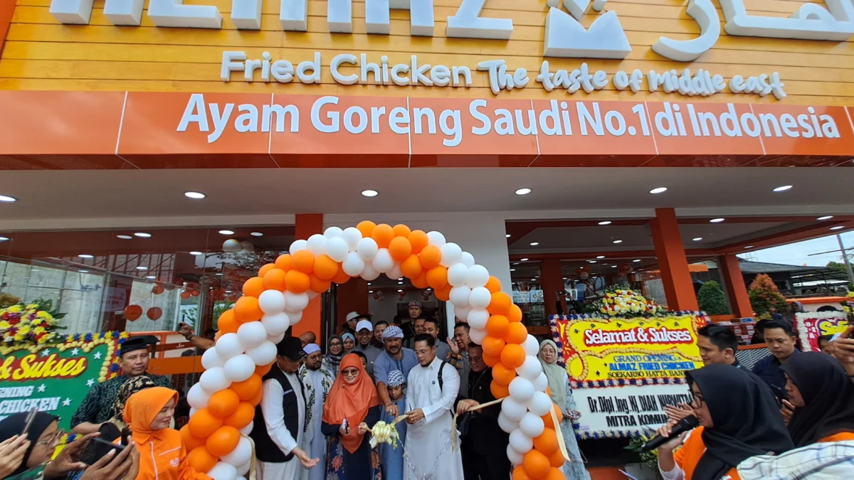 Almaz Fried Chicken Buka Outlet Pertama di Bandung, Sajikan Ayam Goreng Khas Timur Tengah