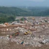 Pengelolaan sampah di TPA Sarimukti, Kecamatan Cipatat, Kabupaten Bandung Barat bakal terapkan sanitary landfill. Dok Jabar Ekspres/Suwitno
