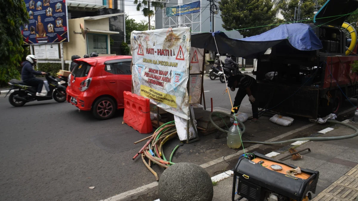 Ilustrasi proyek galian ducting di Kota Bandung. Foto: Dimas Rachmatsyah / Jabar Ekspes