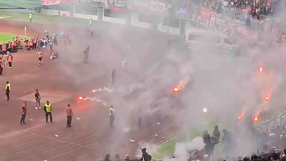 Kericuhan di laga Persija vs Persib/Foto:Istimewa/
