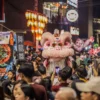 Beragam pertunjukan disajikan dalam parade seni dan budaya BSF-CGM 2024 di Jalan Suryakencana, Kota Bogor, Rabu (12/2). (Yudha Prananda / Jabar Ekspres)