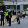 Anggota Polri yang bertugas saat Razia Operasi Keselamatan Februari 2025.