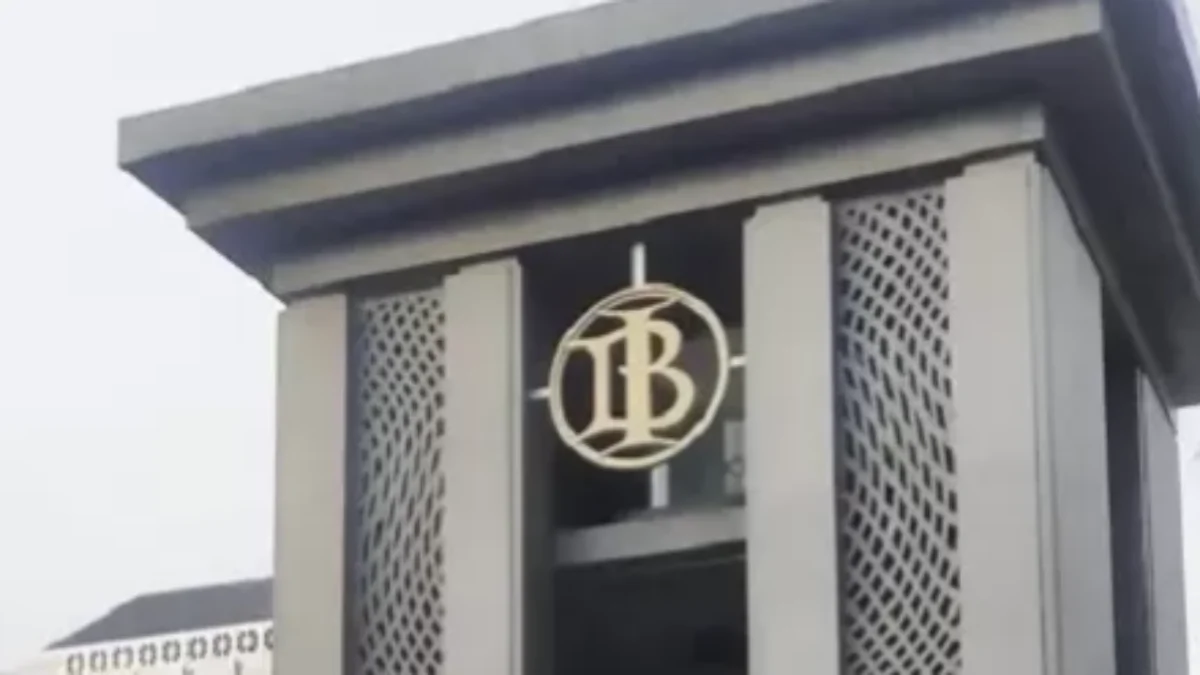 Ini Jadwal Bank Saat Libur Lebaran 2025, untuk Bank BCA, BRI, BNI, Mandiri, dan BSI Ini Jadwal Bank Saat Libur Lebaran 2025, untuk Bank BCA, BRI, BNI, Mandiri, dan BSI