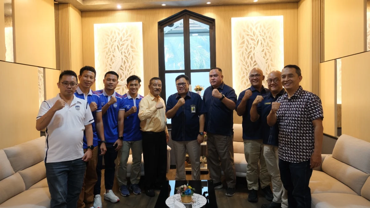 Jajaran Persib Bandung Ajak Bobotoh Lapor SPT Tahunan Jajaran Persib Bandung Ajak Bobotoh Lapor SPT Tahunan