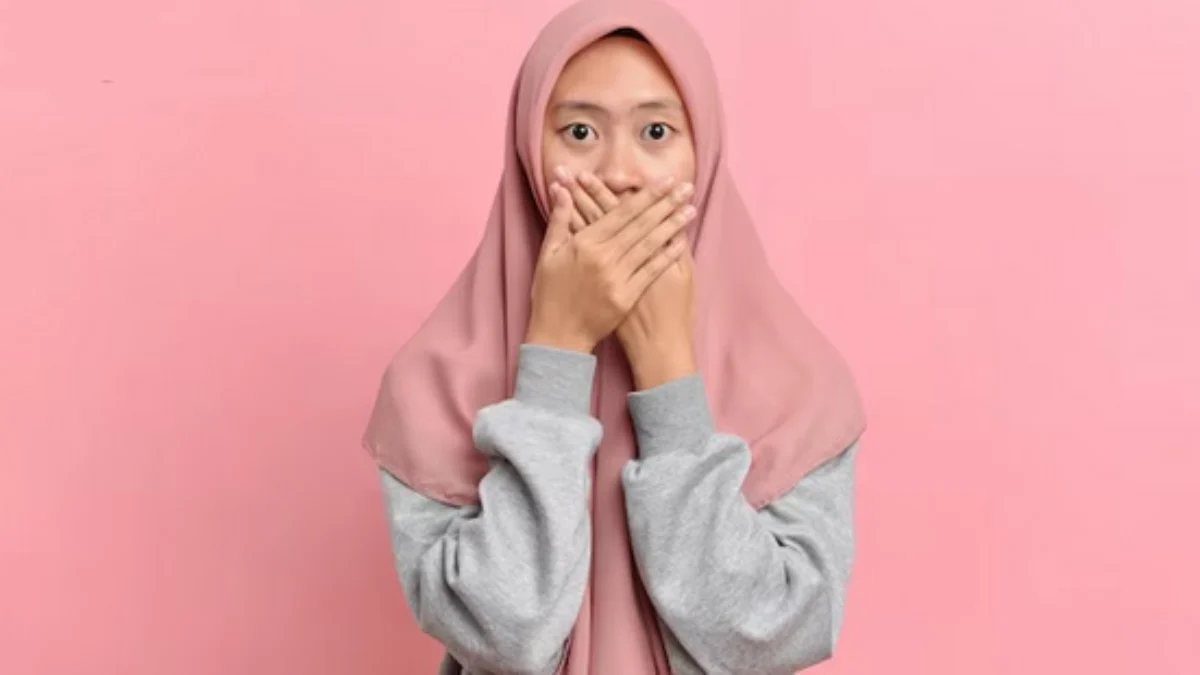 ILUSTRASI menelan ludah bisa membatalkan puasa. (freepik)