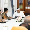 Gubernur Jawa Barat Dedi Mulyadi saat membahas tentang Pengembalian Fungsi Resapan Air di Kawasan Puncak Bogor
