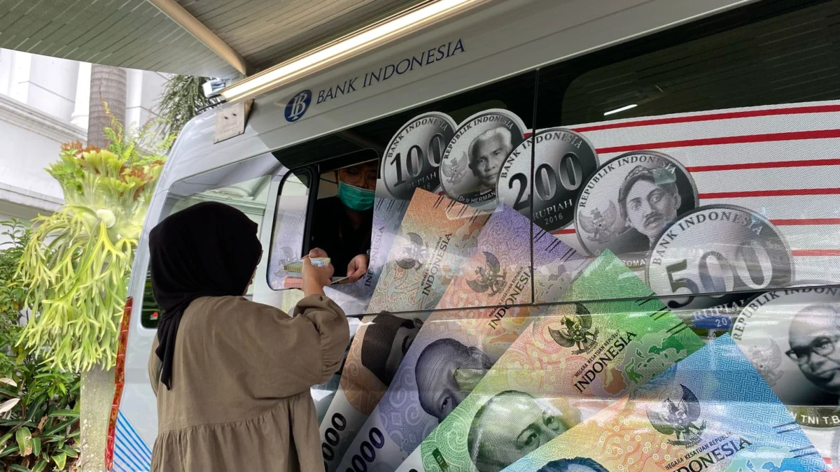 Sebelum Lebaran, Begini Cara Tukar Uang Baru di Bank Mandiri, BCA, dan BNI