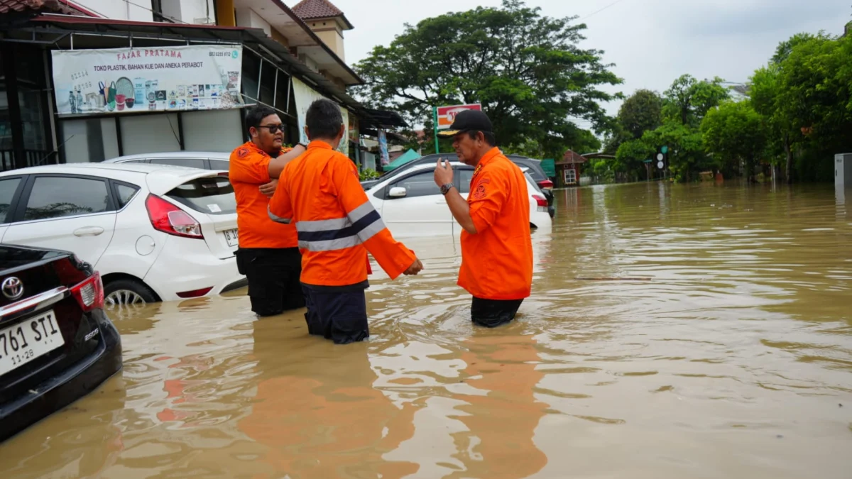 Banjir Bekasi Belum Surut, Warga Butuh Bantuan Mendesak