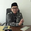 Kepala Kantor Kemenag Kota Banjar H Ahmad Fikri Firdaus saat diwawancara Jabar Ekspres belum lama ini. (Foto: Cecep Herdi/Jabar Ekspres)