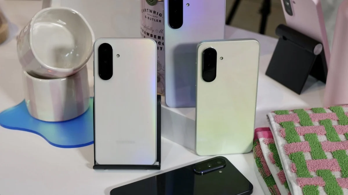 Samsung Kelas Menengah Galaxy A56 5G, A36 5G, dan A26 5G Segera Hadir, Ini Dia Spesifikasi dan Bocoran Harganya! Brand handphone ternama Samsung baru saja meluncurkan jajaran Galaxy A series. Diantaranya Samsung Galaxy A56 5G, A36 5G, dan A26 5G.