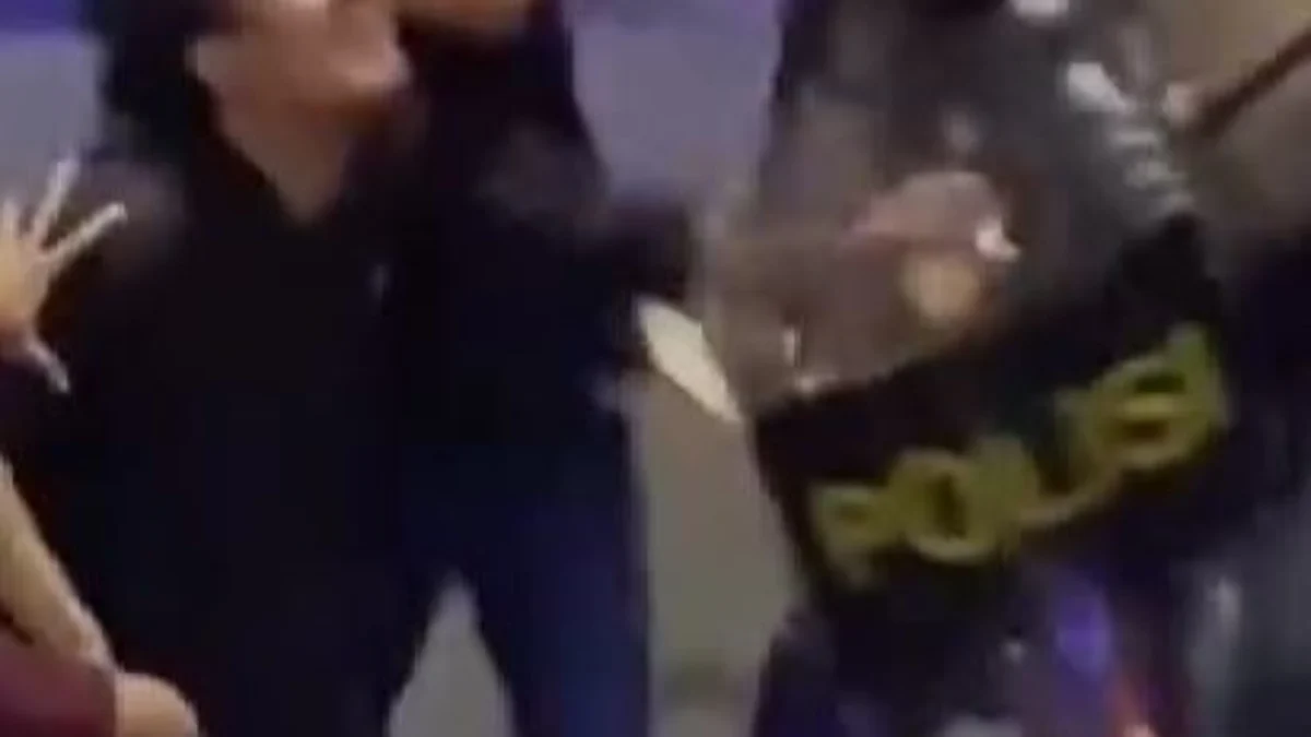 Viral Dikira Demonstran, Driver Ojol Babak Belur Dikeroyok Brimob