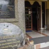 Suasana di Masjid Mungsolkanas, Jalan Cihampelas, Kota Bandung, Kamis (6/3). Foto: Dimas Rachmatsyah / Jabar Ekspres