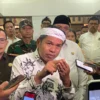 Geram Bantaran Sungai Jadi Pemukiman, Dedi Mulyadi Segera Keluarkan Pergub Alih Fungsi Lahan di Jabar Foto : Sandika
