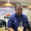 Ketua DPW PKS Jabar Haru Suandharu, saat menyampaikan arahan Kamis (20/3). (Jabar Ekspres)