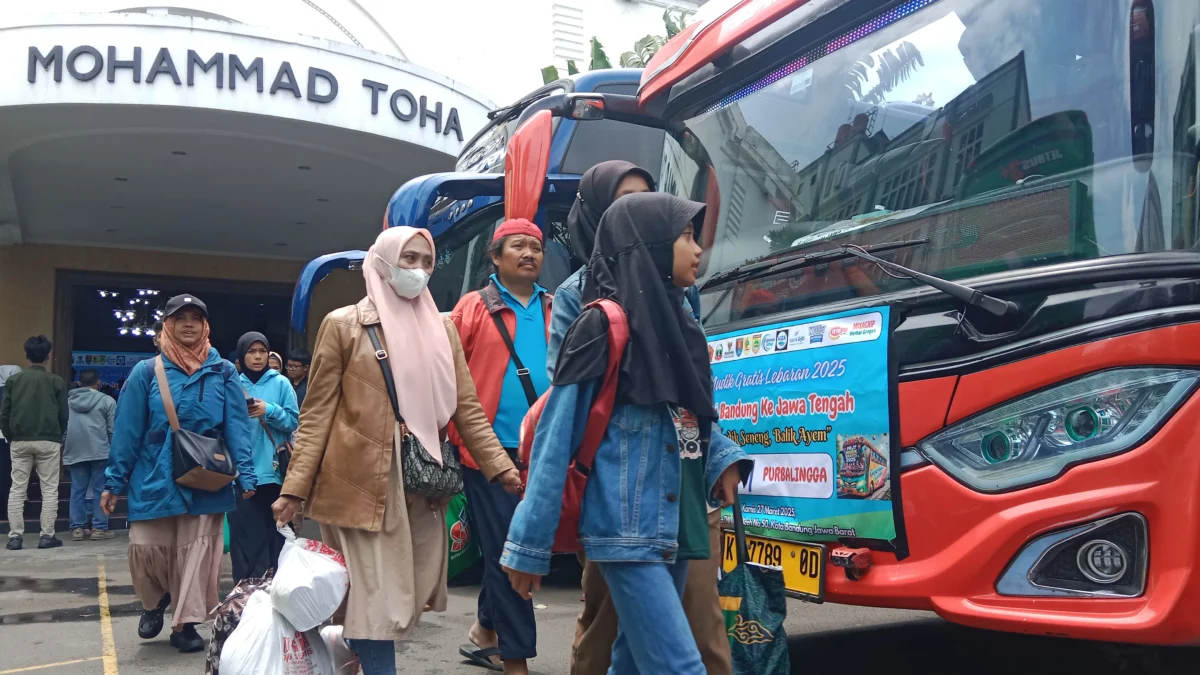 Sejumlah Peserta Program Mudik Gratis Perantau Jawa Tengah. (Mong / Jabar Ekspres)