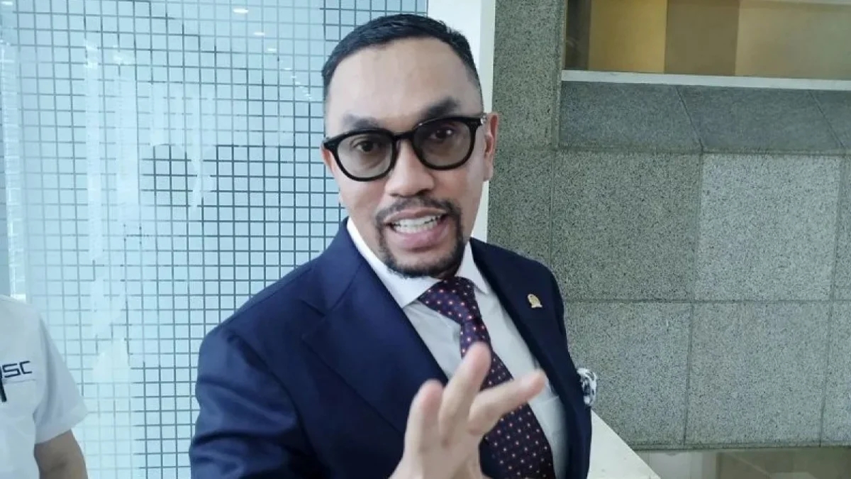 Soal Kedisiplinan Pejabat, Sahroni Minta KPK Atur Sanksi Tegas Terkait LHKPN Wakil Ketua Komisi III DPR RI Ahmad Sahroni. (foto/ANTARA)