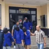 Ketua Bawaslu Bandung Barat di tangkap Satuan Reserse (Satres) Narkoba Polres Cimahi usai pesta narkoba. (foto/ANTARA)