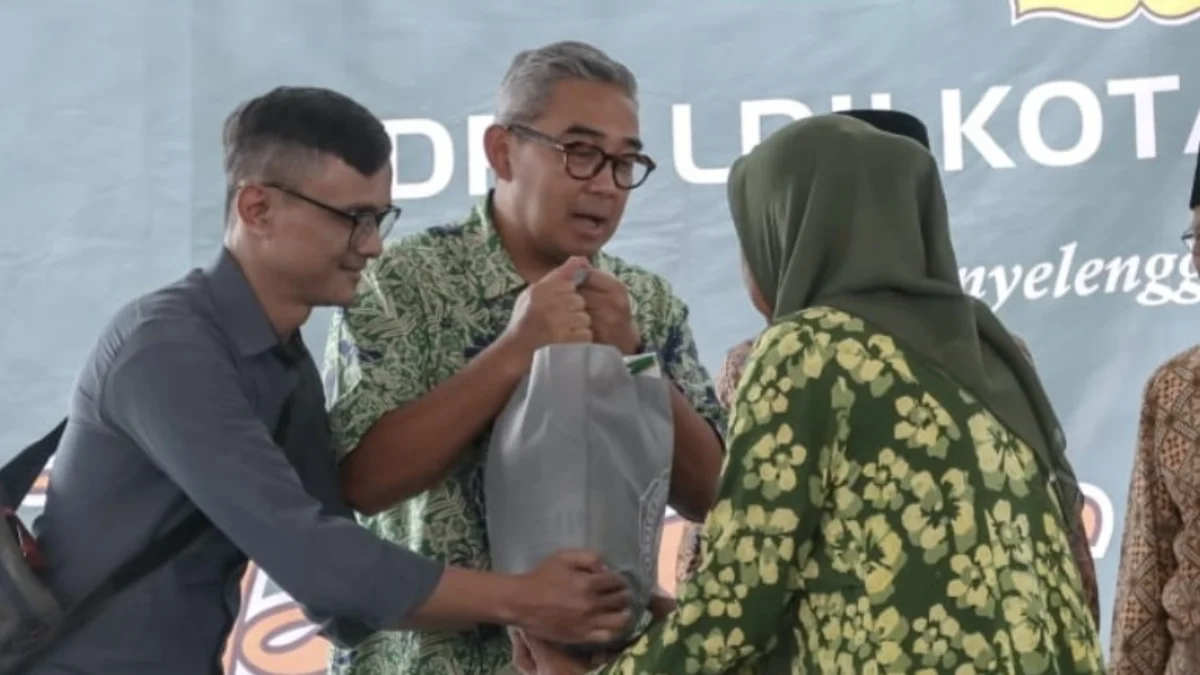 LDII Kota Bandung Gelar Pasar Murah Ramadan Bagi 1.000 Penerima Manfaat, Rp50 Ribu Dapat Banyak LDII Kota Bandung Gelar Pasar Murah Ramadan Bagi 1.000 Penerima Manfaat, Rp50 Ribu Dapat Banyak