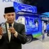 AQUA dan Dewan Masjid Indonesia kerahkan truk edukasi ke 50 masjid di DKI Jakarta dan Jawa Barat sebagai upaya meningkatkan kesadaran jemaah akan pentingnya air mineral yang 100% murni, halal, dan thayyib.