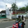 Dok. Masjid Al-Muqorrobin, Jl. Cigadung Raya Timur, Cibeunying Kaler, Kota Bandung. Minggu (2/3). Foto. Sandi Nugraha.